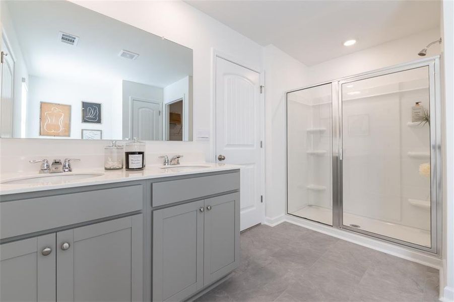 Furnished interior view inside a new home in Barrett Cove, Marietta (Image 10).