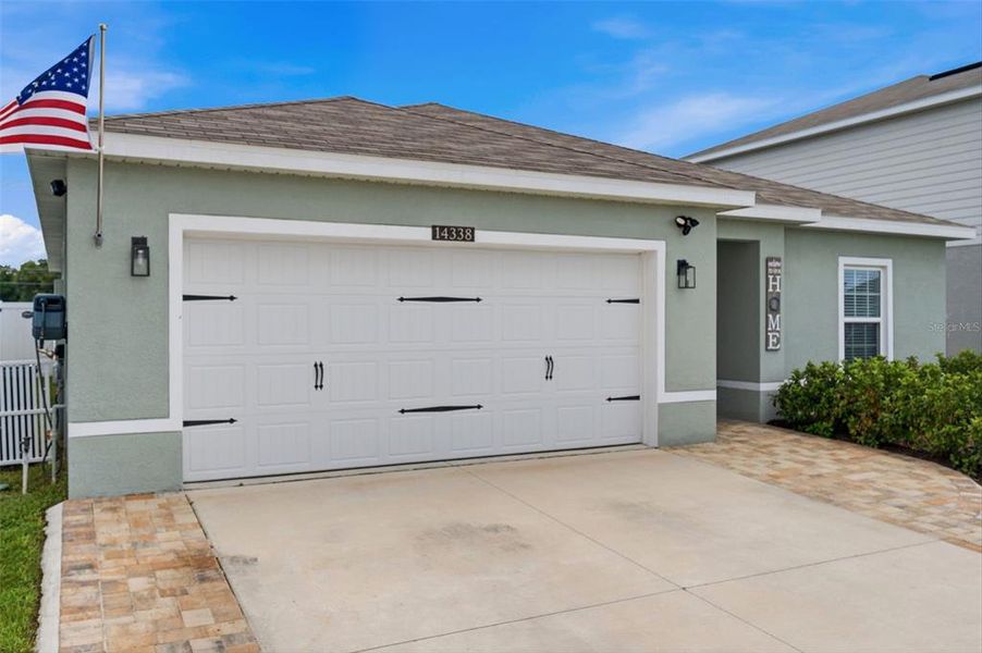 Exterior details and patio area of a home in , Brooksville (Image 3).
