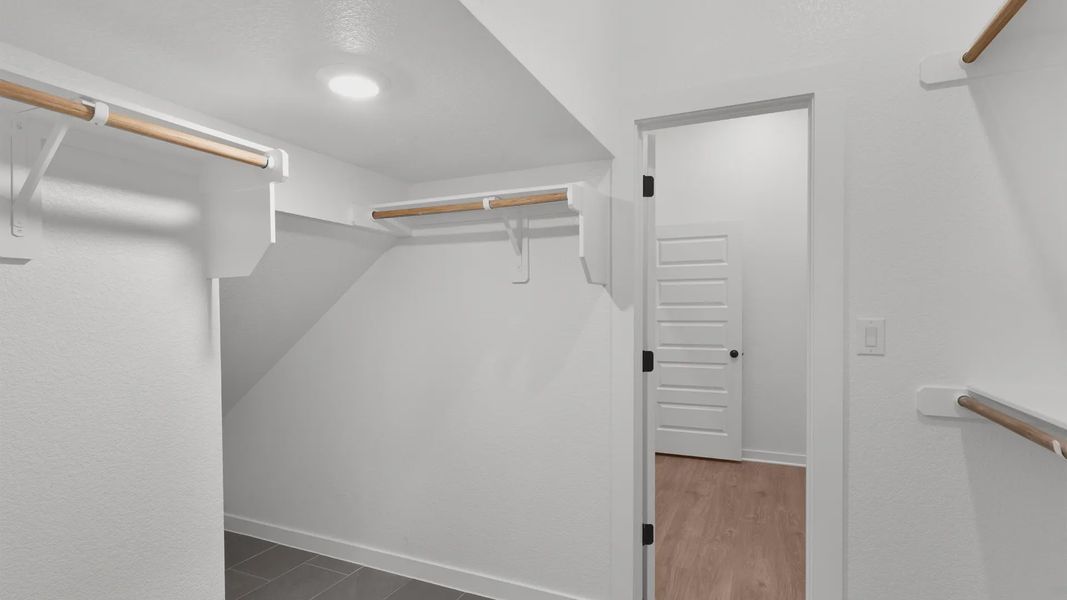 Spacious, unfurnished interior of a new home in Nolina, Georgetown (Image 14).