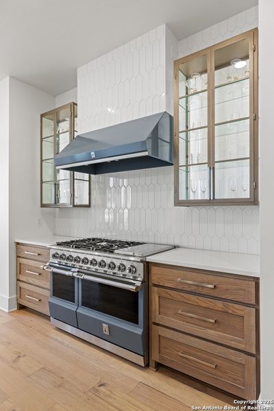 Close-up of interior finishes inside a home in , Fredericksburg (Image 20). Close-up of interior finishes inside a home in , Fredericksburg (Image 20).