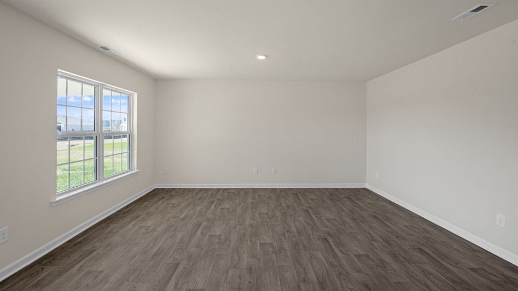 Spacious, unfurnished interior of a new home in Waverly Place, Linwood (Image 18).