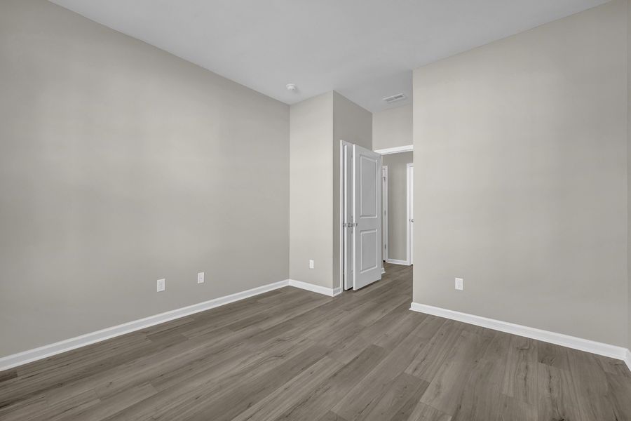 Spacious, unfurnished interior of a new home in Grand Park, Leland (Image 21).