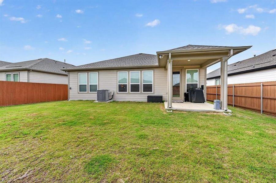 Exterior details and patio area of a home in , Crandall (Image 24).