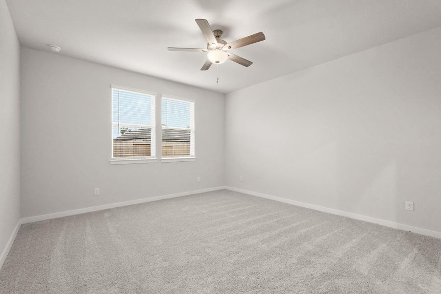 Spacious, unfurnished interior of a new home in Valor Park, Bay City (Image 21).