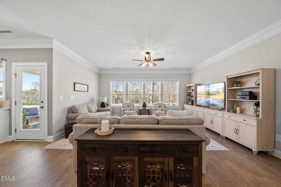 14-DSC09321 14-DSC09321