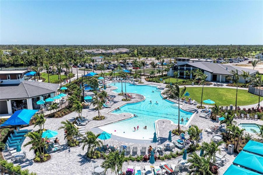 Community amenities in Wellen Park Golf & Country Club: Executive Homes, Venice (Image 33).