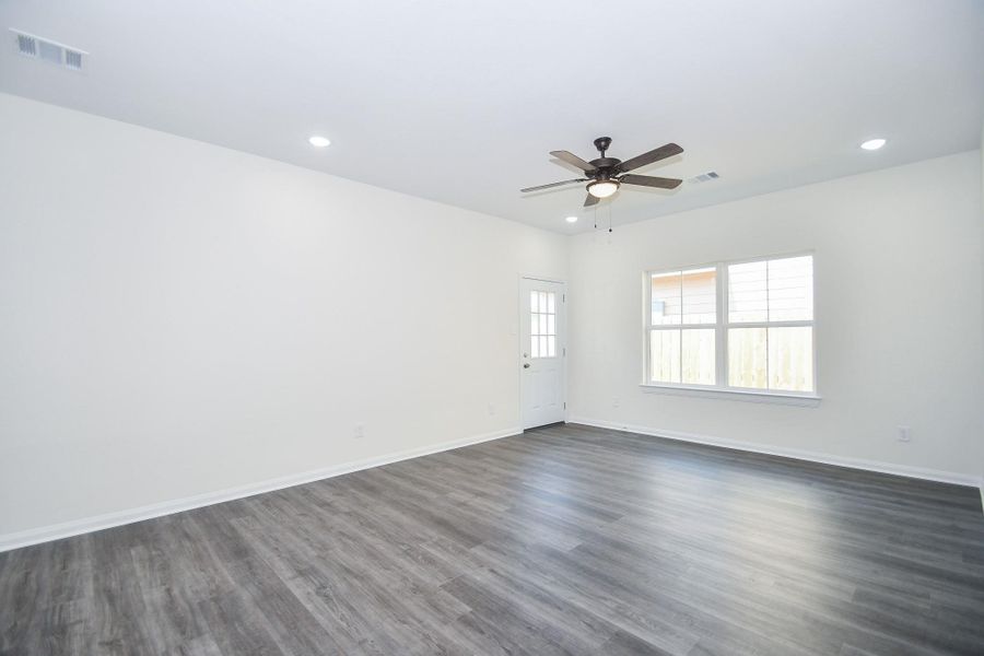 Spacious, unfurnished interior of a new home in , Houston (Image 25). Spacious, unfurnished interior of a new home in , Houston (Image 25).