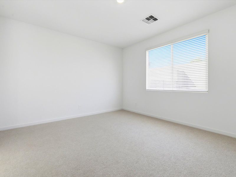 Spacious, unfurnished interior of a new home in Mesquite Mountain Ranch at Frontera, Surprise (Image 14).