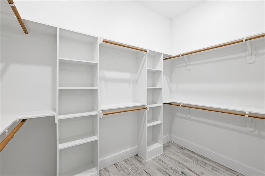 Spacious, unfurnished interior of a new home in , Gun Barrel City (Image 14).