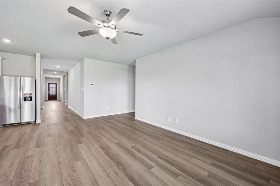 Photo is not of the actual home, but is an inspirational photo of builder’s model home and may depict options, furnishings, and/or decorator features that are not included. Photo is not of the actual home, but is an inspirational photo of builder’s model home and may depict options, furnishings, and/or decorator features that are not included.