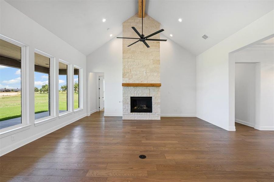 Spacious, unfurnished interior of a new home in Santana Ridge, Weatherford (Image 20). Spacious, unfurnished interior of a new home in Santana Ridge, Weatherford (Image 20).