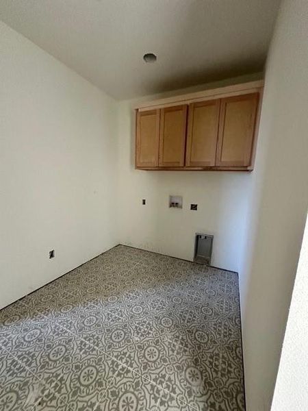 Spacious, unfurnished interior of a new home in , Bluff Dale (Image 12).