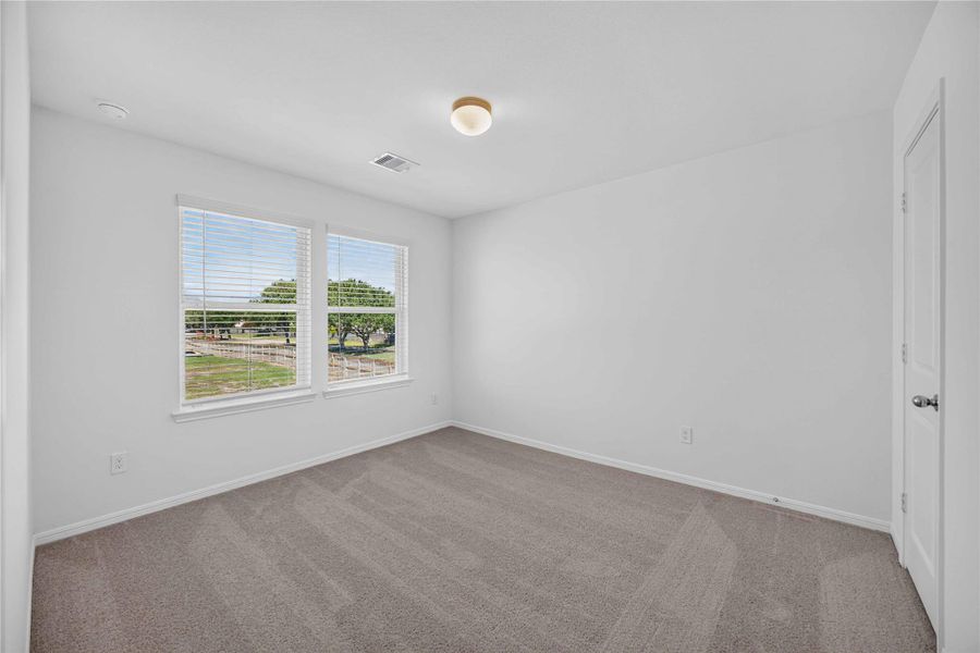 Spacious, unfurnished interior of a new home in , Houston (Image 17).