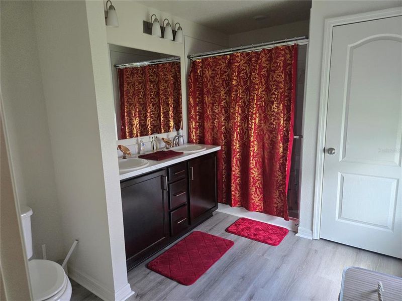 Furnished interior view inside a new home in , Winter Haven (Image 4).