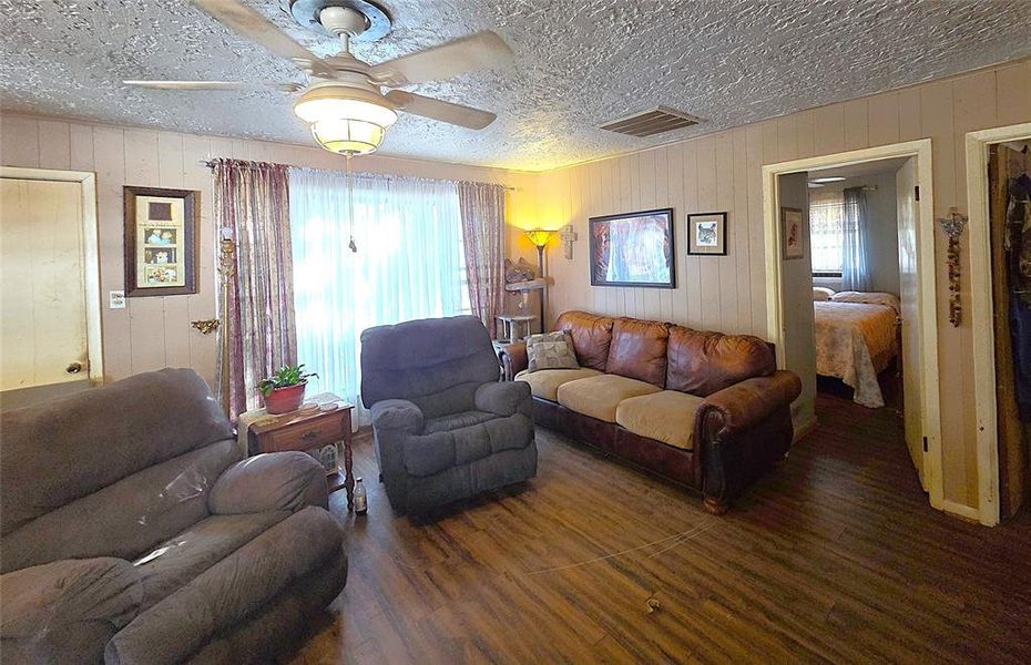 Furnished interior view inside a new home in , Glen Rose (Image 5).