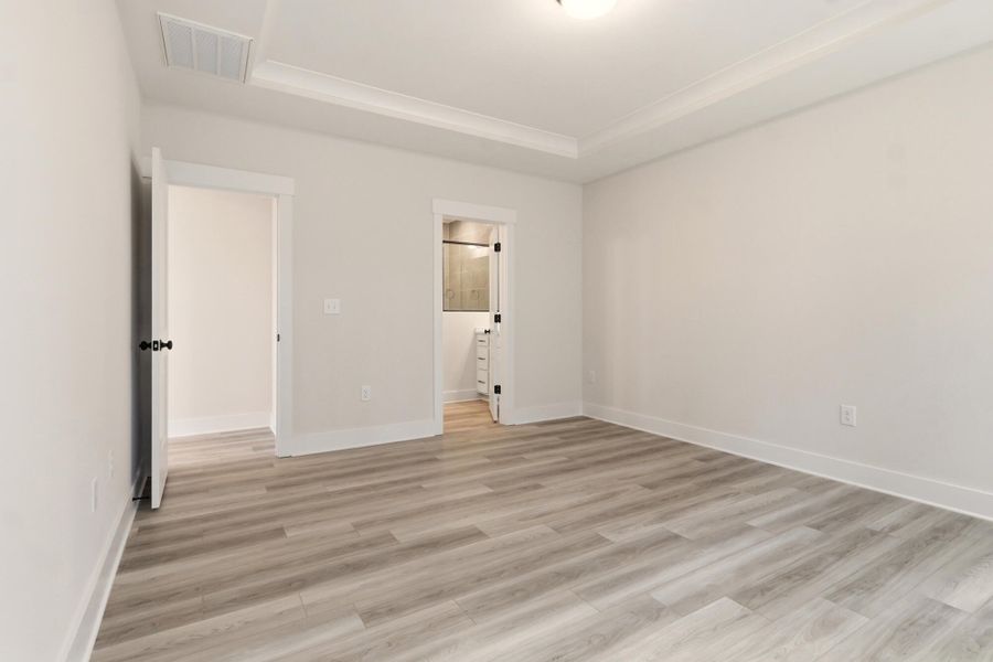 Spacious, unfurnished interior of a new home in Harbor Crossing, Greensboro (Image 29).