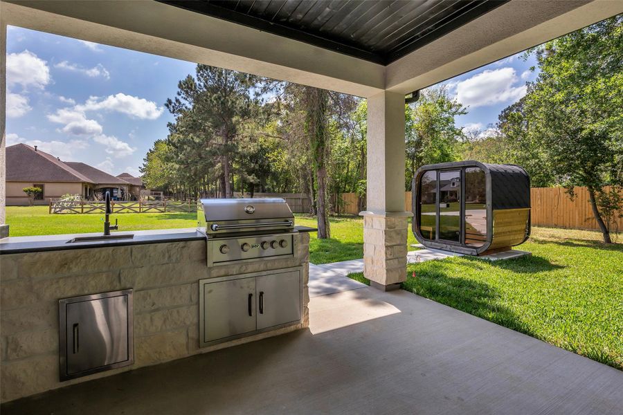 Exterior details and patio area of a home in , Tomball (Image 25).