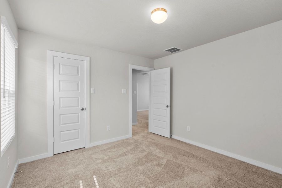Spacious, unfurnished interior of a new home in Cypresswood Landing, Humble (Image 17).