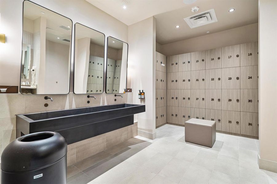046-601Northeast1stAvenue-Miami-FL-33132