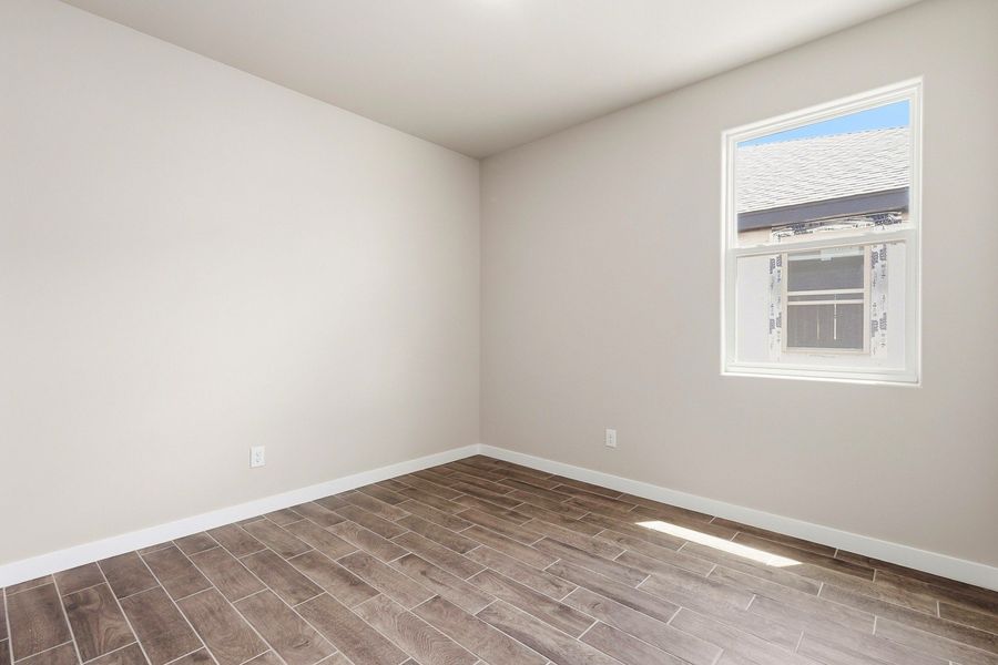 Spacious, unfurnished interior of a new home in Paloma Ranch, Harlingen (Image 12).