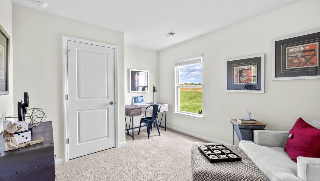 Representative furnished interior of a home built from the ROBIE by D.R. Horton in Seneca Falls, Seneca (Image 17).