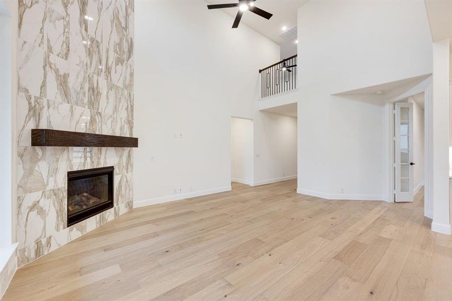 Spacious, unfurnished interior of a new home in Windsong Ranch Classic 61, Prosper (Image 18).