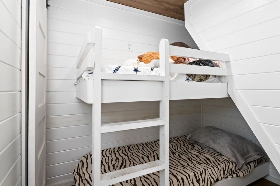 Image 29 of a home in .