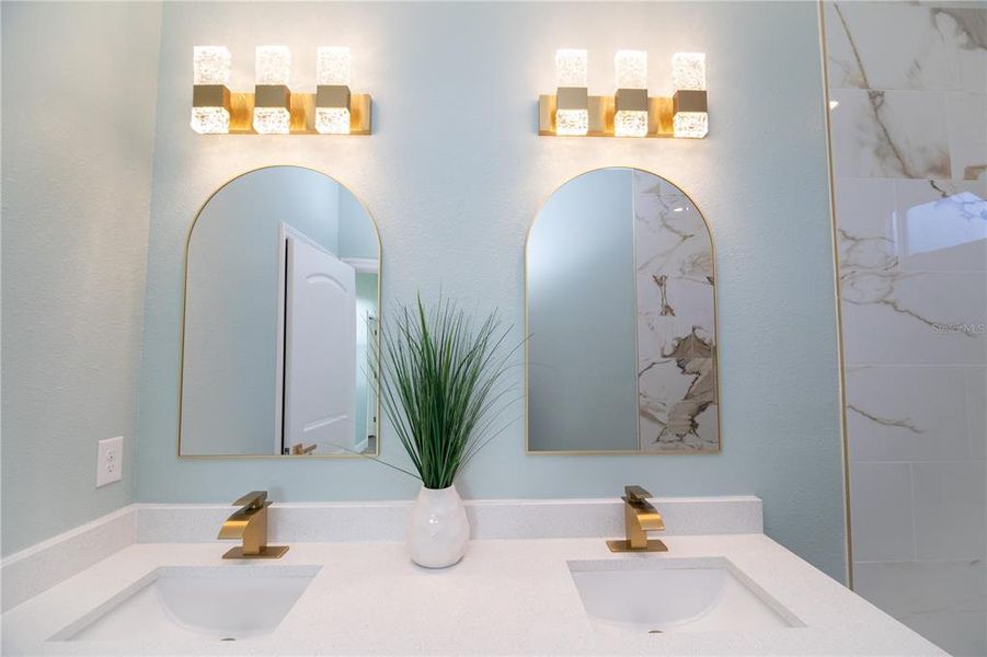 Close-up of interior finishes inside a home in , Lake Wales (Image 15).