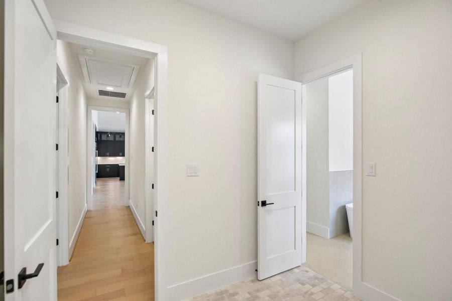 Spacious, unfurnished interior of a new home in Homestead Hill, New Waverly (Image 25).