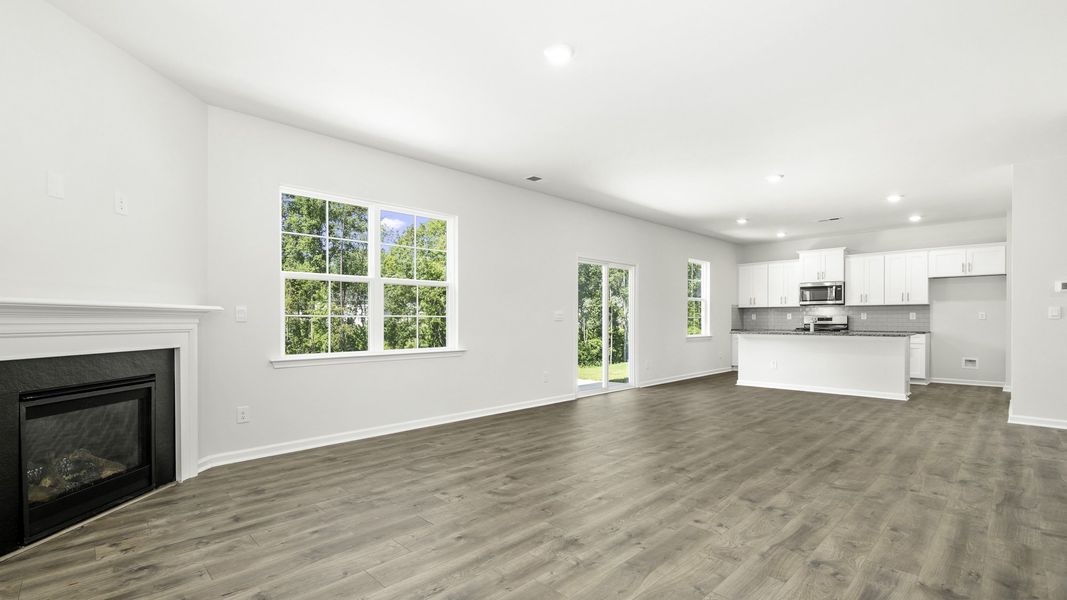 Representative unfurnished interior of a home built from the Galen by D.R. Horton in Forest Creek, Winston-Salem (Image 11).