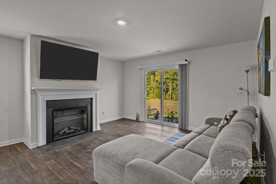 Furnished interior view inside a new home in Mills at Long Creek, Dallas (Image 11).