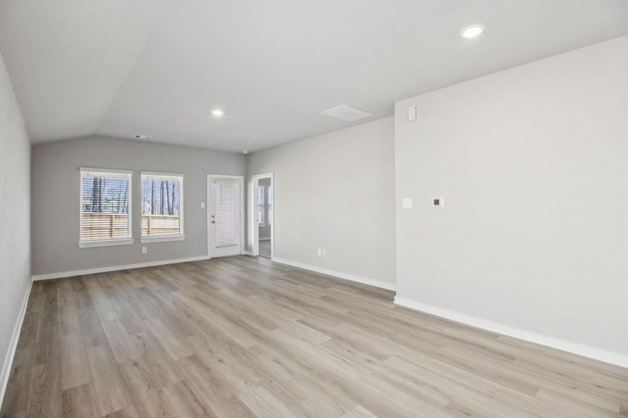 Photo is not of the actual home, but is an inspirational photo of builder’s model home and may depict options, furnishings, and/or decorator features that are not included Photo is not of the actual home, but is an inspirational photo of builder’s model home and may depict options, furnishings, and/or decorator features that are not included