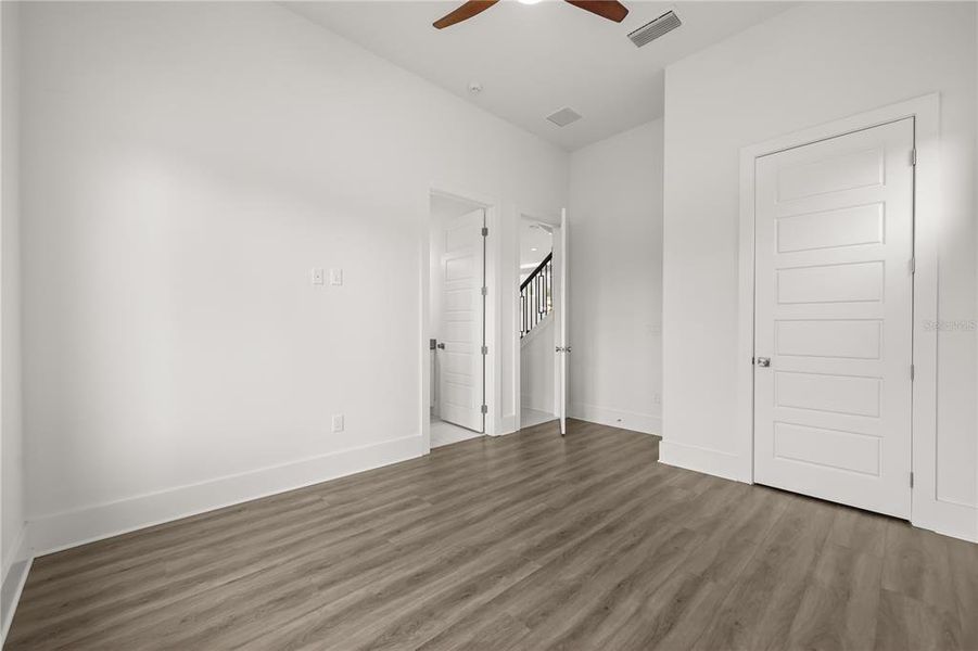 Spacious, unfurnished interior of a new home in , Kissimmee (Image 42).