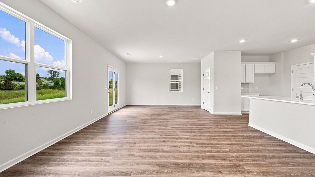 Spacious, unfurnished interior of a new home in Shoal Creek, Hampton (Image 17).