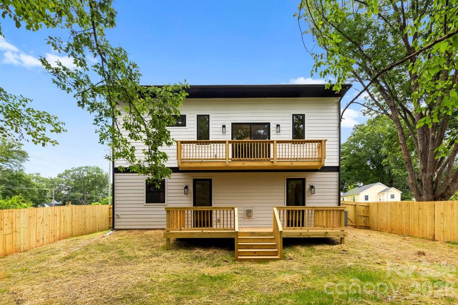 Exterior details and patio area of a home in , Charlotte (Image 32).