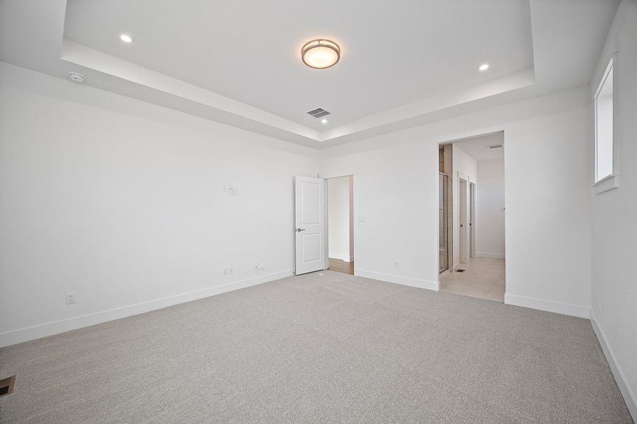 Spacious, unfurnished interior of a new home in Jackson Creek, Monument (Image 23).
