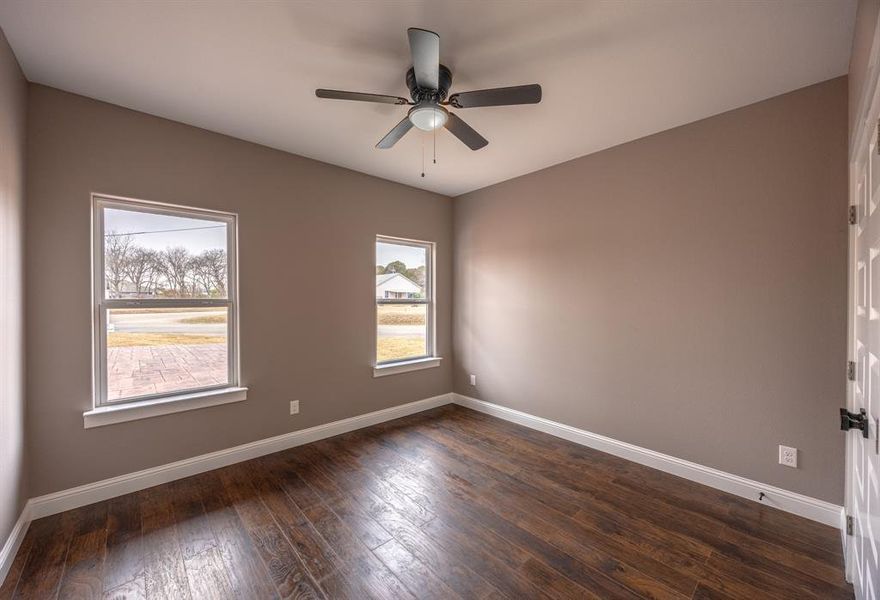 Spacious, unfurnished interior of a new home in , Cleburne (Image 35).