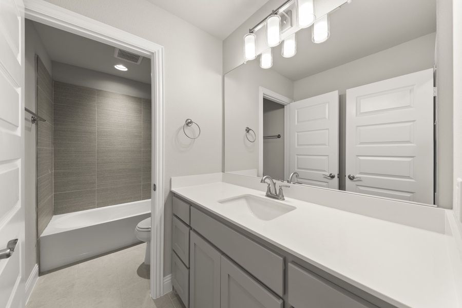 Furnished interior view inside a new home in Providence Cove, McKinney (Image 15). Furnished interior view inside a new home in Providence Cove, McKinney (Image 15).