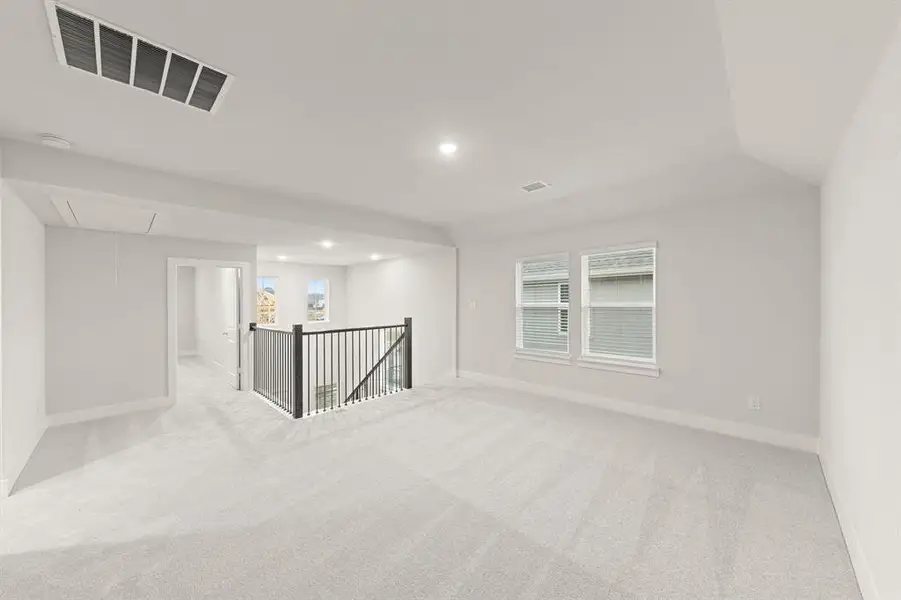 Spacious, unfurnished interior of a new home in Solterra, Mesquite (Image 15). Spacious, unfurnished interior of a new home in Solterra, Mesquite (Image 15).