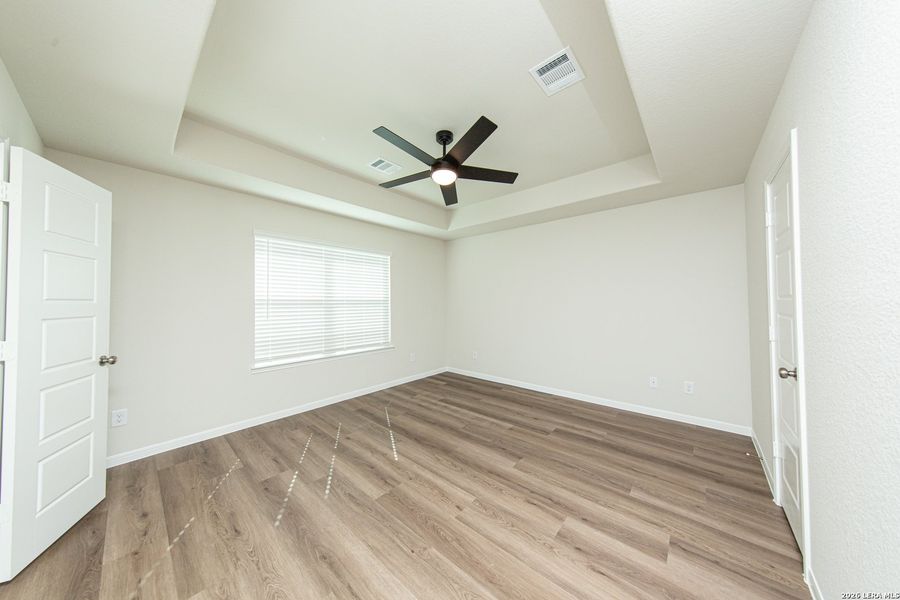 Spacious, unfurnished interior of a new home in Applewhite Meadows, San Antonio (Image 11). Spacious, unfurnished interior of a new home in Applewhite Meadows, San Antonio (Image 11).