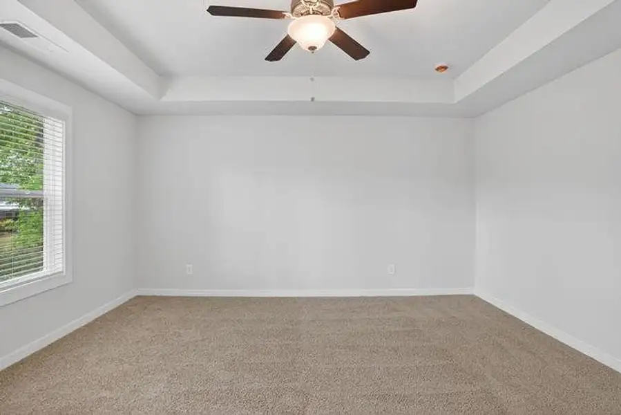 Spacious, unfurnished interior of a new home in Killian Manor at The Adares, Adairsville (Image 36).