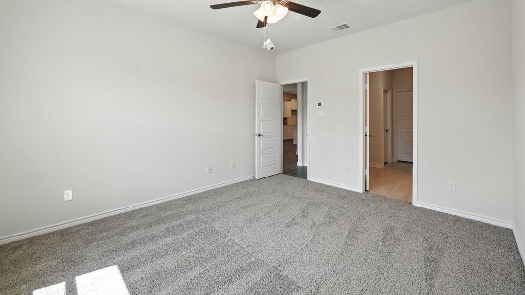 Spacious, unfurnished interior of a new home in The Woods at Lindsey Place, Anna (Image 7). Spacious, unfurnished interior of a new home in The Woods at Lindsey Place, Anna (Image 7).