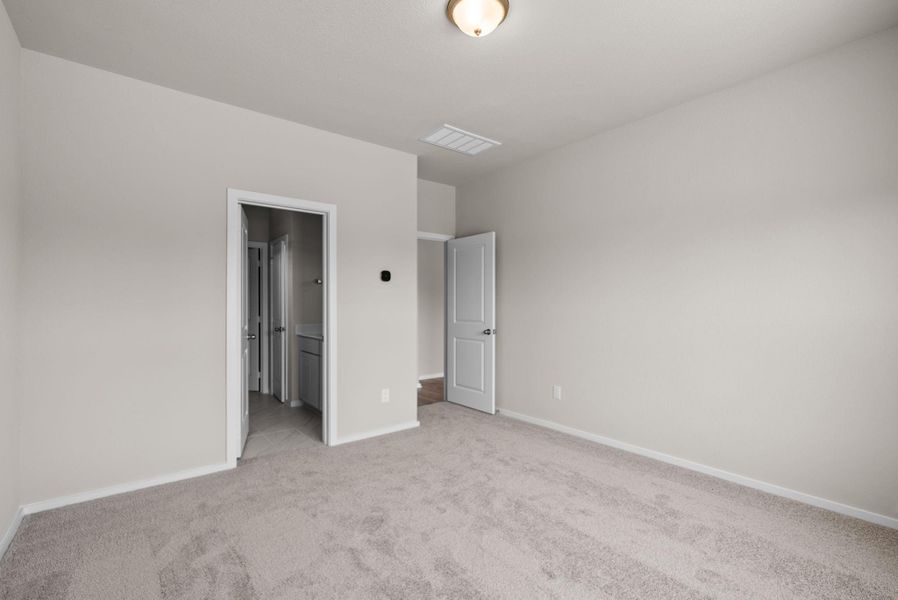 Spacious, unfurnished interior of a new home in Windcress, Cove (Image 30). Spacious, unfurnished interior of a new home in Windcress, Cove (Image 30).