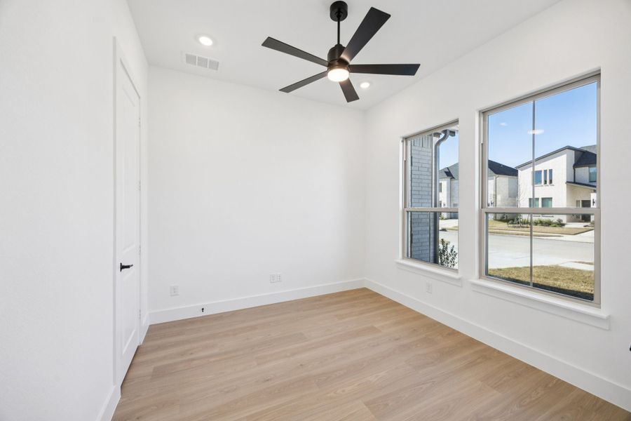 Spacious, unfurnished interior of a new home in Painted Tree Lakeside, McKinney (Image 22). Spacious, unfurnished interior of a new home in Painted Tree Lakeside, McKinney (Image 22).
