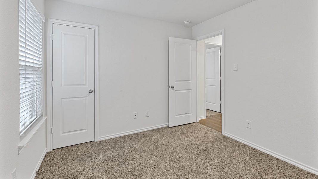 Spacious, unfurnished interior of a new home in Waverly Estates, Josephine (Image 15).