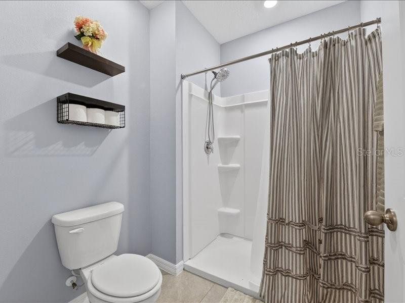 Furnished interior view inside a new home in , Apollo Beach (Image 37).