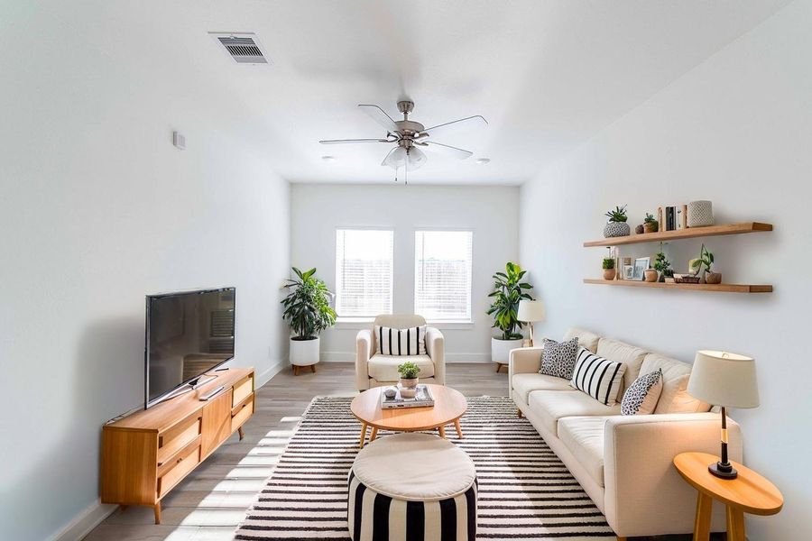 Furnished interior view inside a new home in Massey Oaks, Pearland (Image 9). Furnished interior view inside a new home in Massey Oaks, Pearland (Image 9).