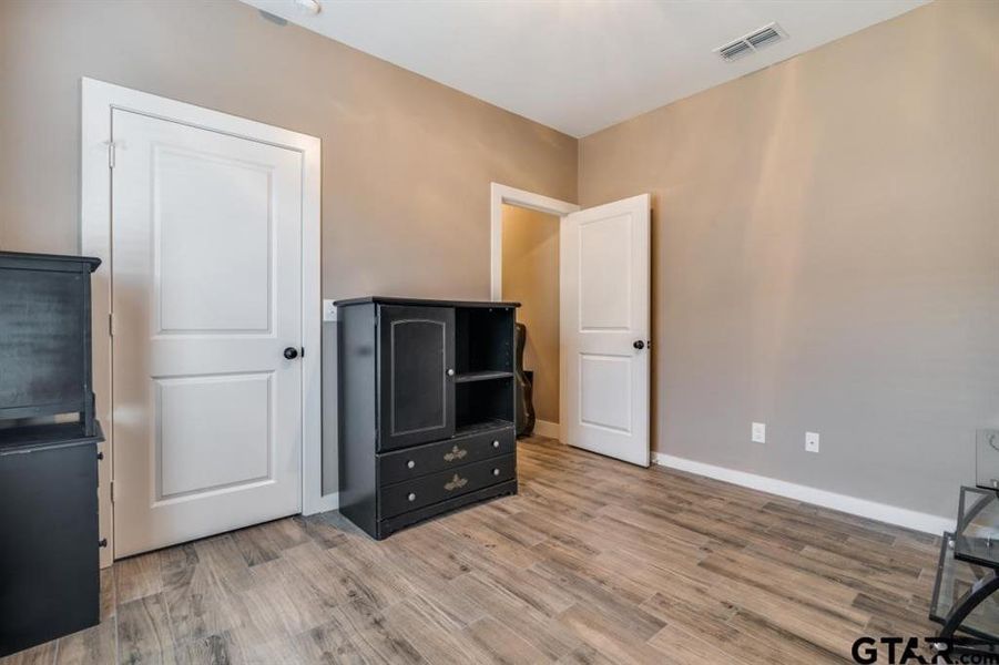 Furnished interior view inside a new home in , Lindale (Image 18). Furnished interior view inside a new home in , Lindale (Image 18).