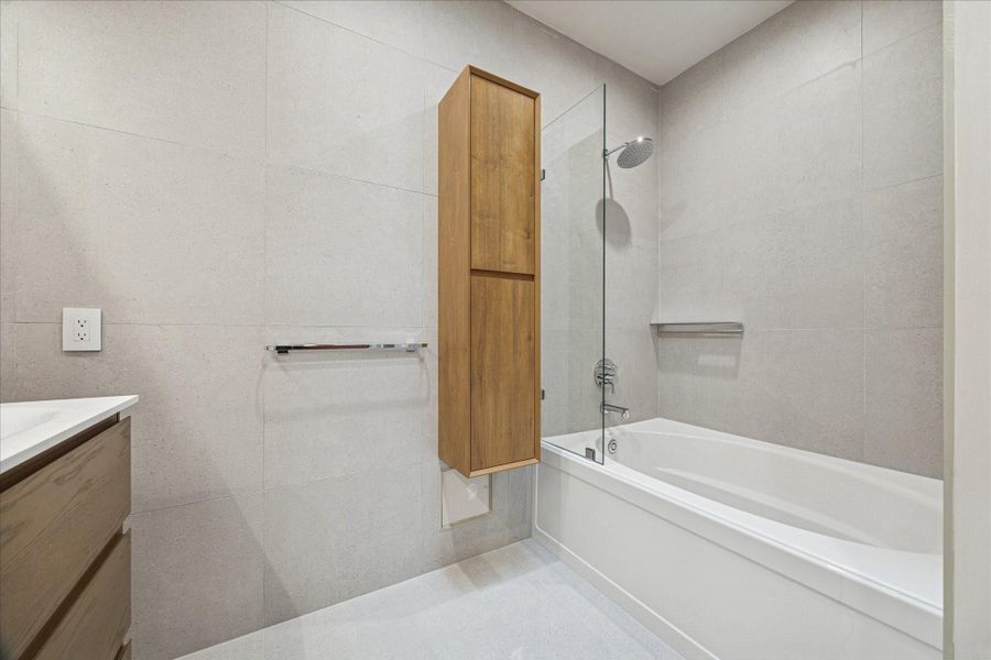 Furnished interior view inside a new home in , Houston (Image 15). Furnished interior view inside a new home in , Houston (Image 15).