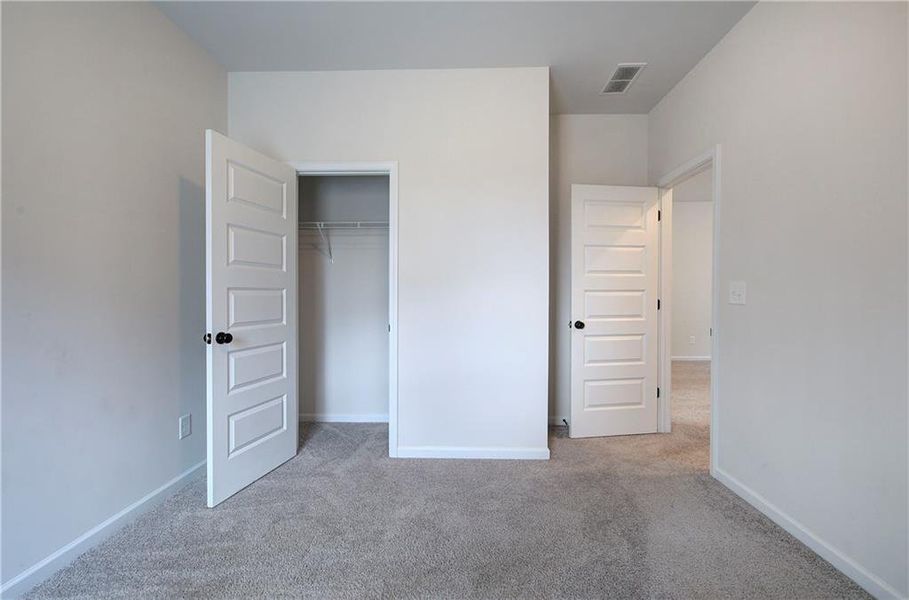 Spacious, unfurnished interior of a new home in , Cartersville (Image 33).